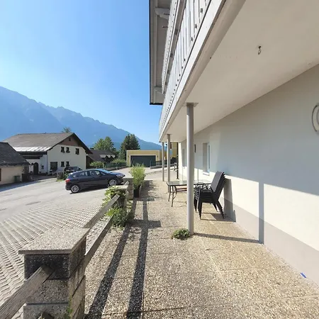 Alpine 5 公寓 陶普利茨